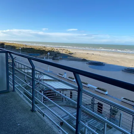 Apartment Casino Ab0403 With Beautiful Sea Views