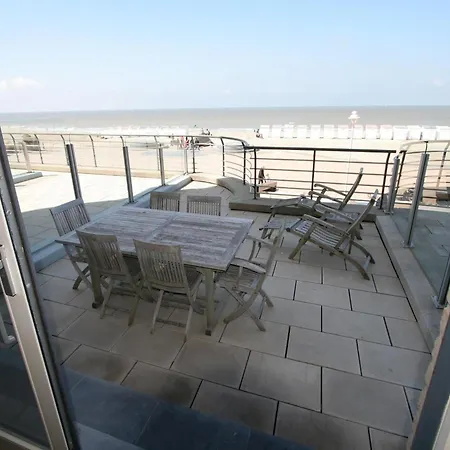 Apartment Casino Ab0403 With Beautiful Sea Views